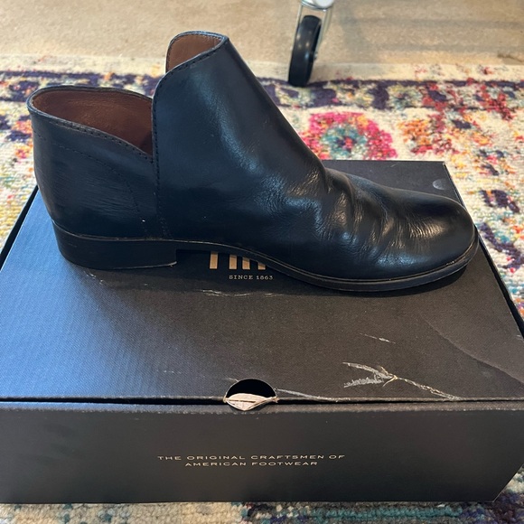 Frye Elyssa Shootie Ankle Boot - Picture 4 of 9